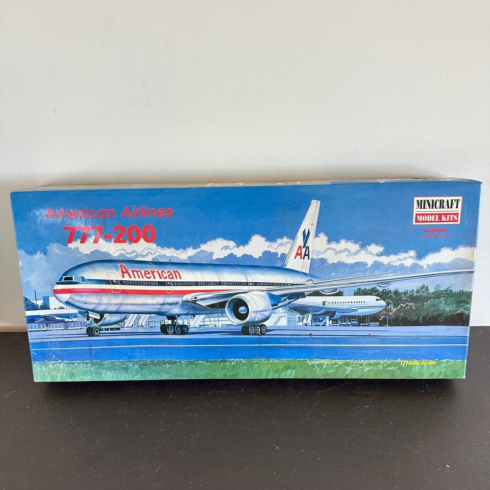 VTG Minicraft American Airlines 777-200 Model Kit 1/144 Scale 14472 AA READ